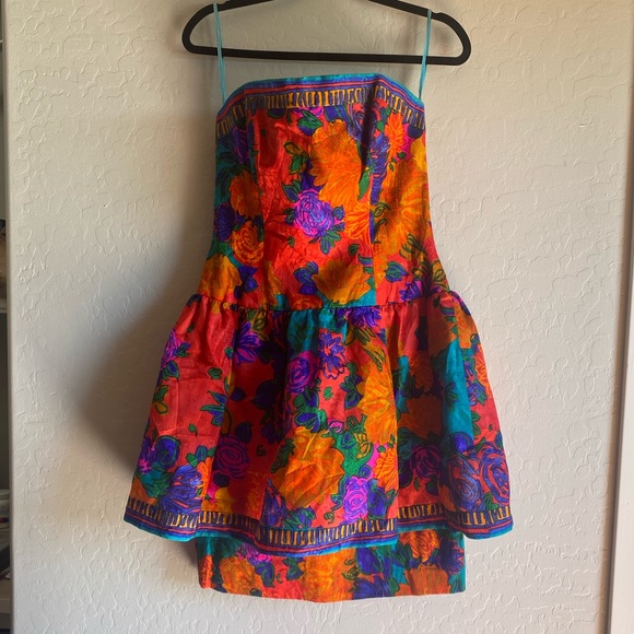 A.J. Bari Dresses & Skirts - vintage A.J BARI Vintage Silk floral Peplum Bustier FIT & FLARE Vivid DRESS